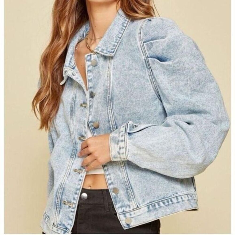 Savanna Jane light wash denim Jacket size‎ small